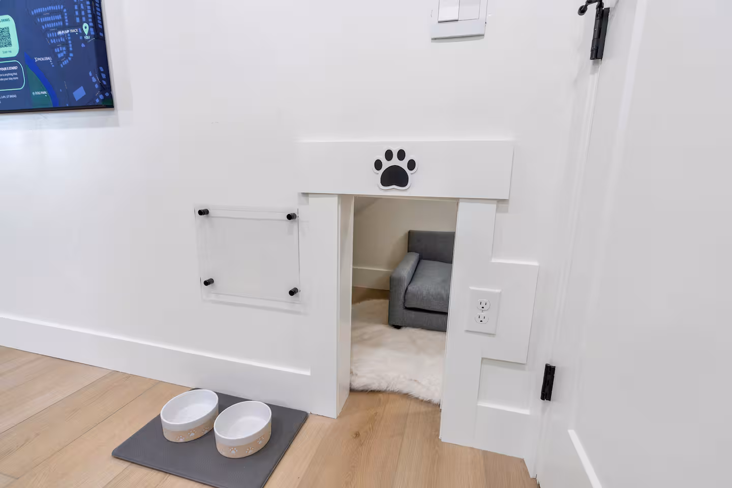 Pet room